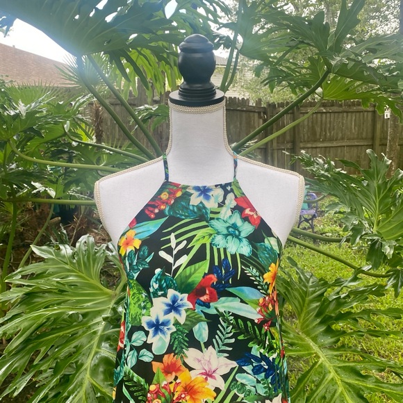 Show Me Your MuMu tropical floral print halter top - Picture 16 of 16